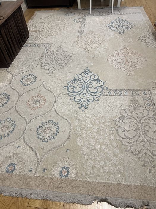 Продам ковёр 2×3 м Цена: 10 500 ₸