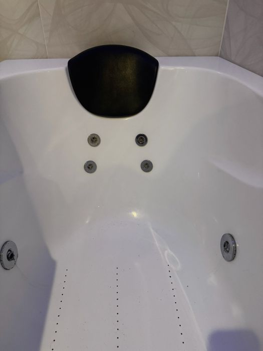 Хидромасажна вана