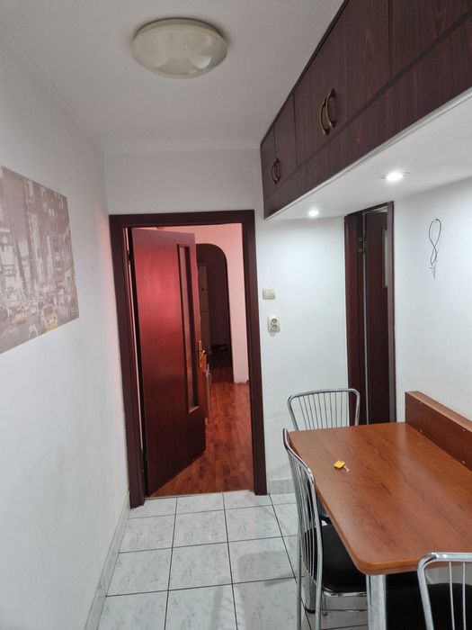 Apartament de închiriat valcea
