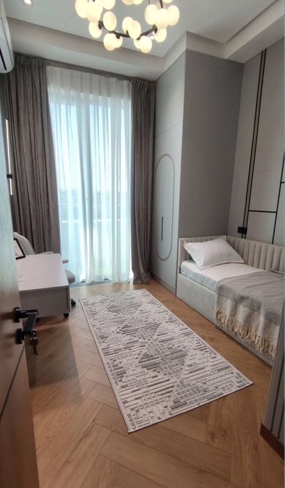 Продается 3 ком квартира с ремонтом и мебелью. Infinity