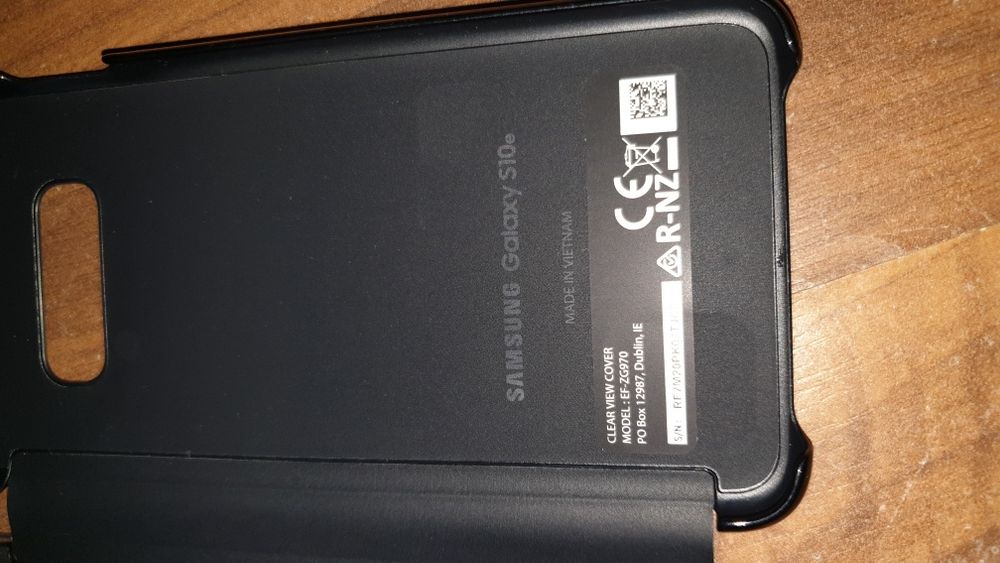 Husa flip smart activa originala Samsung Clear View Cover S10e G970