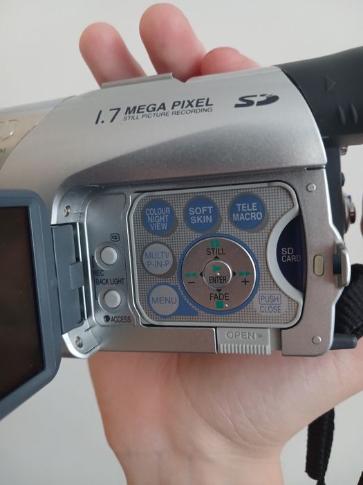 Panasonic NV-GS120