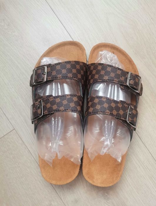 Дамски Чехли топ модел