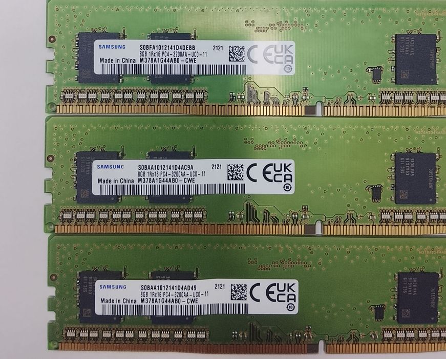 Продам ОЗУ DDR4 8Gb 3200MHz