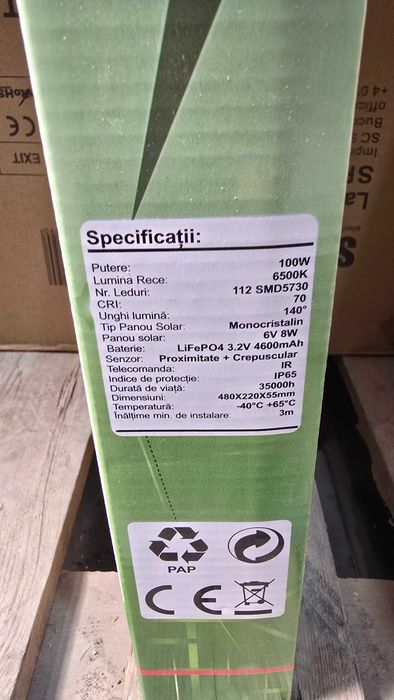 Vând corp stradal cu panou solar!