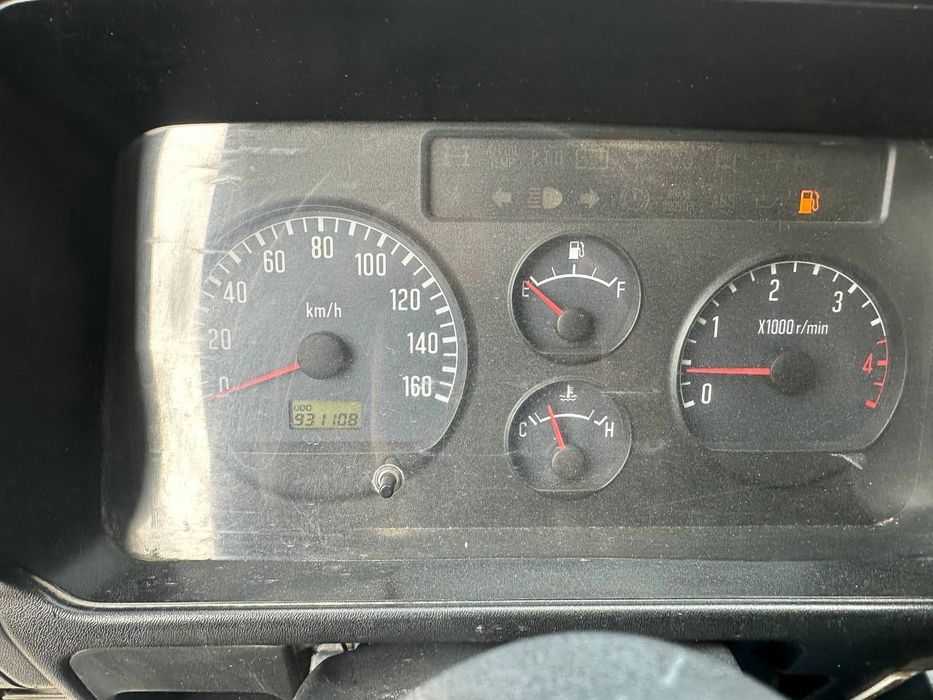 Isuzi 27 kubalik