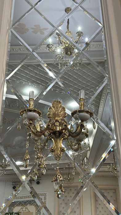 Люстры бра одного дизайна