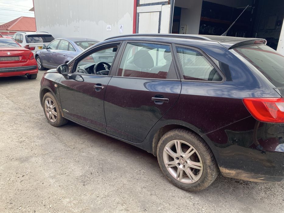 Dezmembram Seat Ibiza IV ST 2011 1.2 diesel