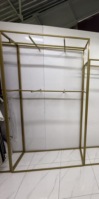 Продам двухярусные стойки