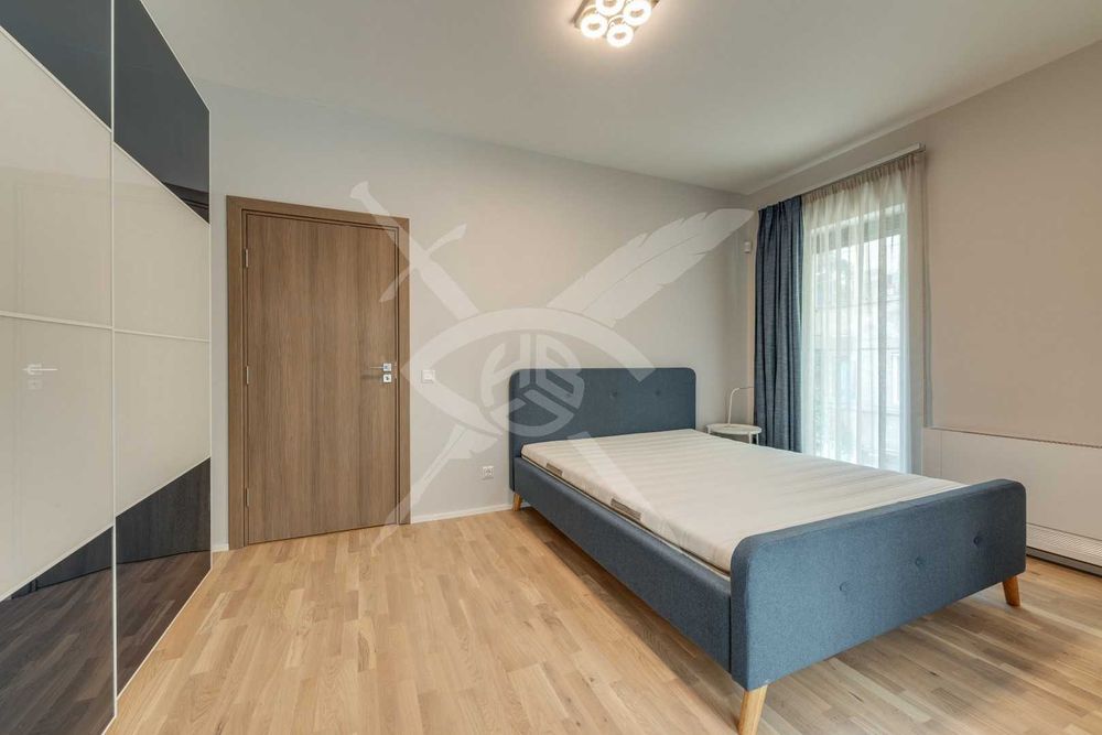 Дава се под наем Двустаен апартамент в София, Център - 86 кв.м за 947.58 € - Снимка #3