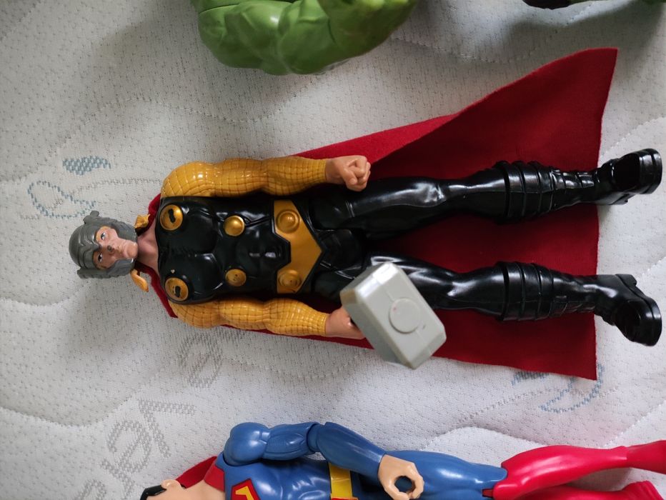 Колекция фигурки