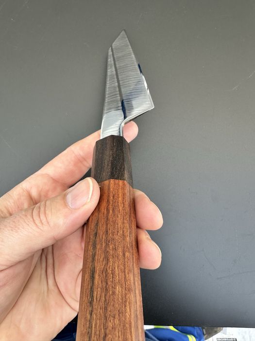 Cutit de bucatarie facut manual