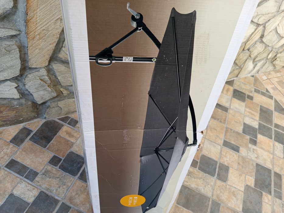 Елегантен градински чадър