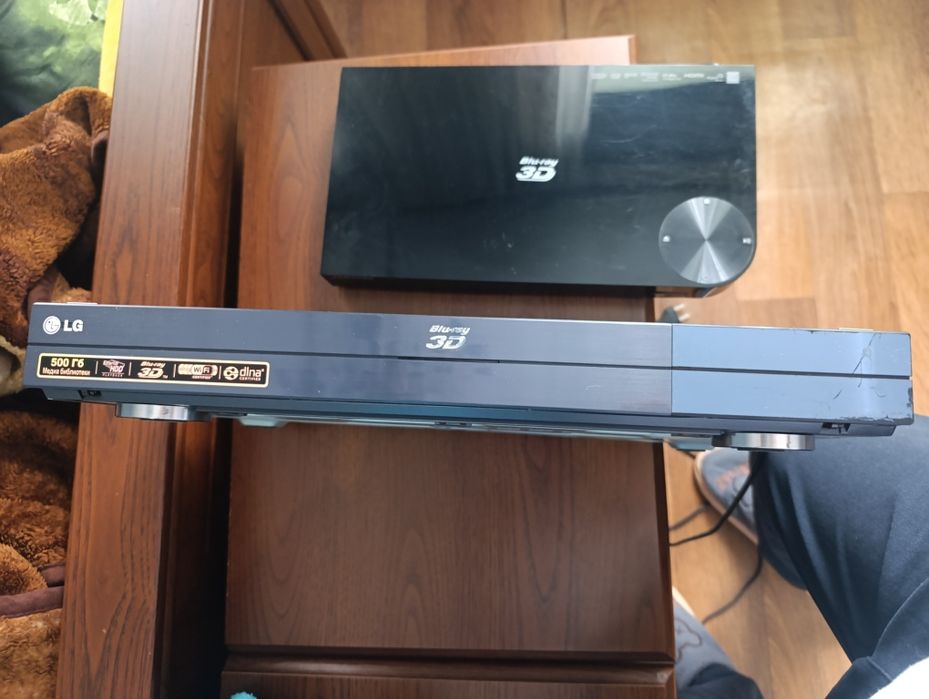 Продам блюрей Самсунг и lg