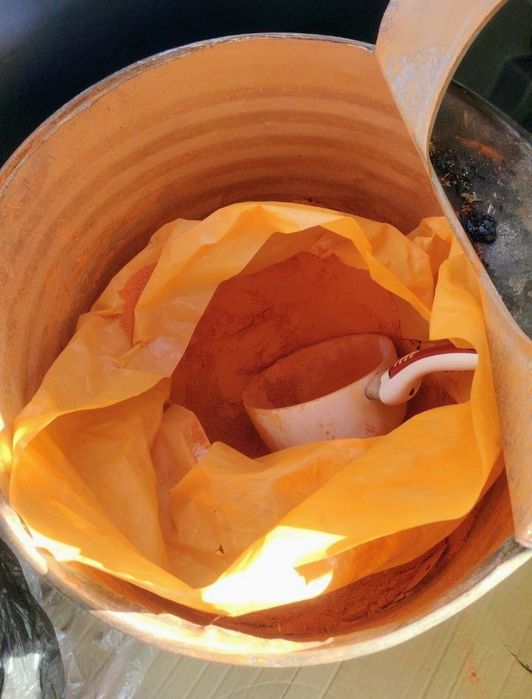 Pb3O4 Триоловен четириокид . Оловен Миниум на прах