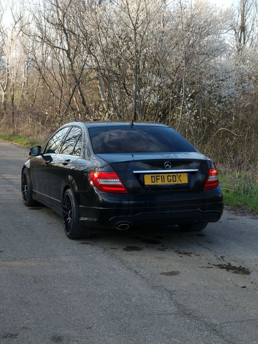 НА ЧАСТИ мерцедес Ц класа w204 651 двигател