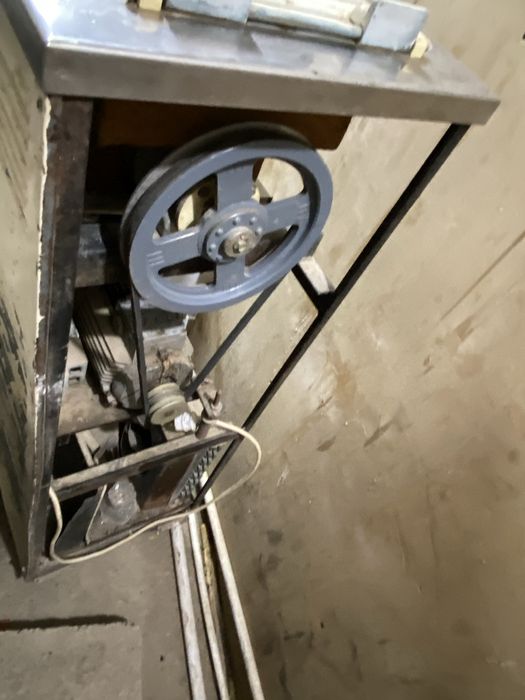 Muzqaymoq apparat sotiladi xolati yaxshi