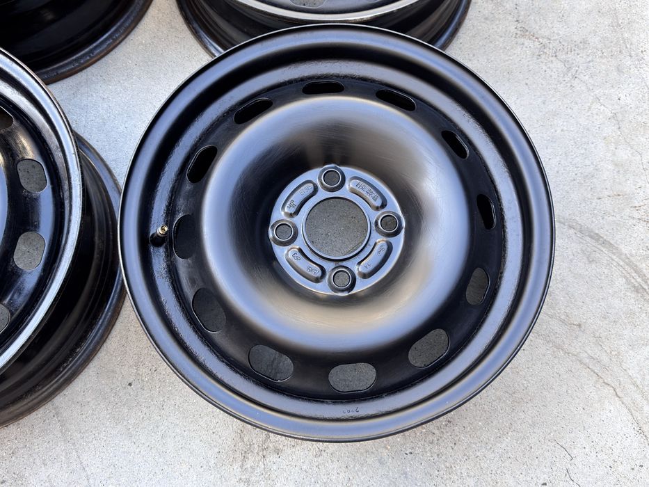 4бр железни Ford Mazda 15цола с датчици