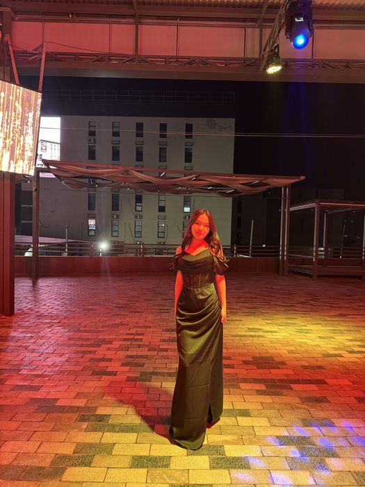 Вечерние платья