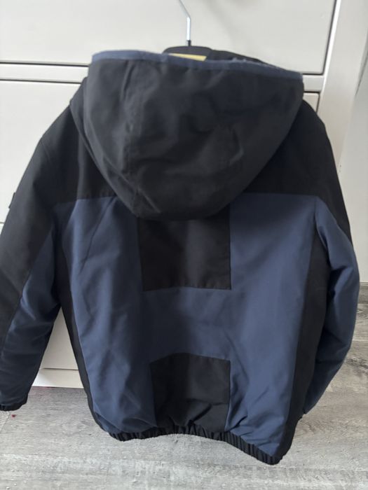 Vand geaca Tommy Hilfiger marimea 128