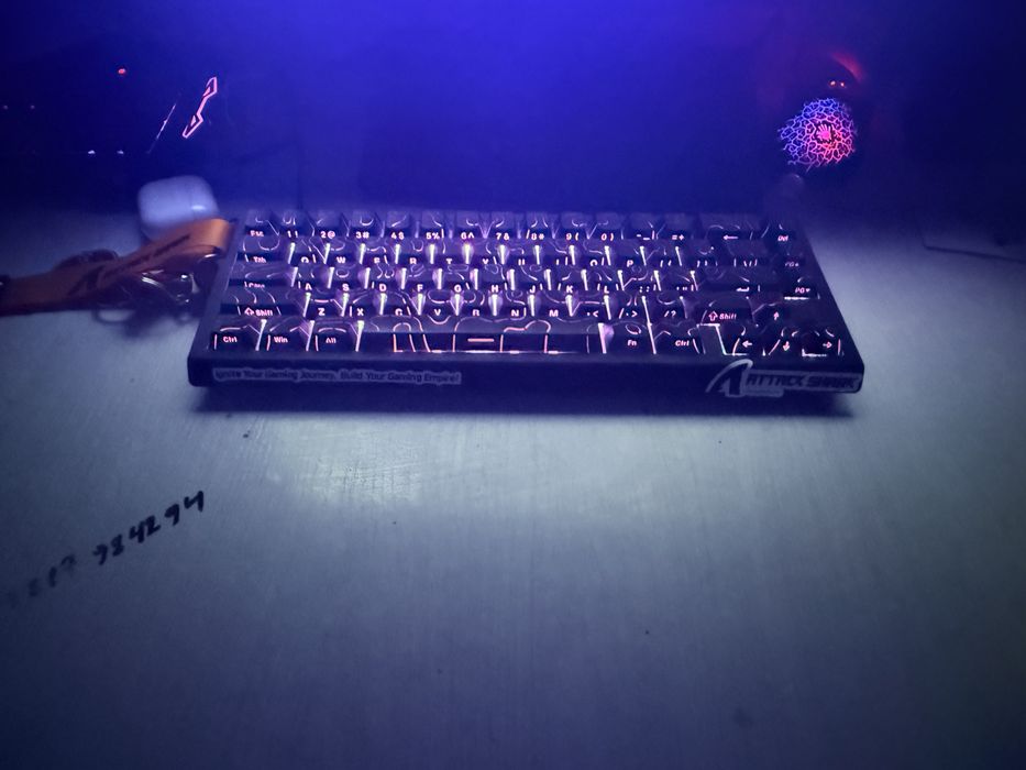 Клавиатура магнитная HE x68 Attack shark