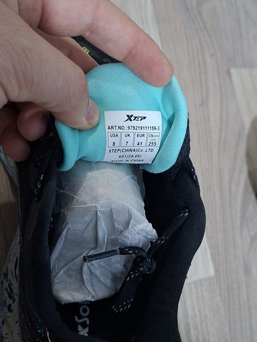 Кроссовки Xtep original Продаю Новы они всего лишь один раз одевал всё