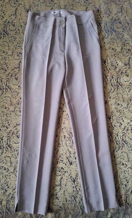 2 Брючных костюма двойки 38 р. (44-46 наш), Турция