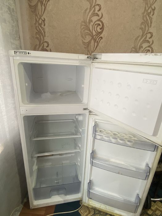Холодильник в хорошем состояни