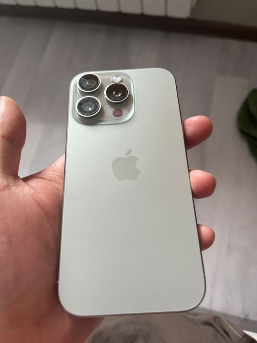 Айфон 16 про продам