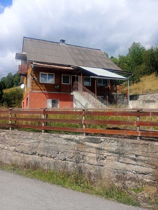 Vand teren cu casa Marisesti Alba