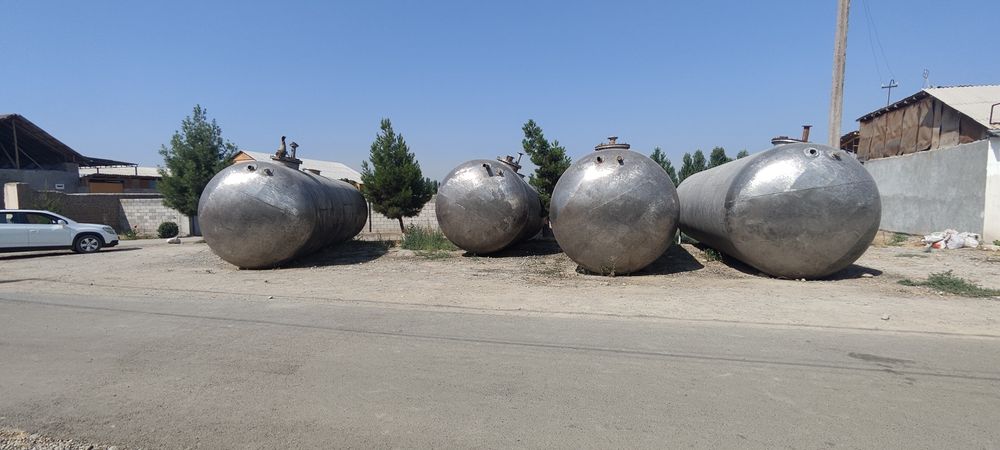 Нержавейка Ёмкост 63 куб сотилади.4 та бор тоза.Нержавейка Ёмкост 63 к