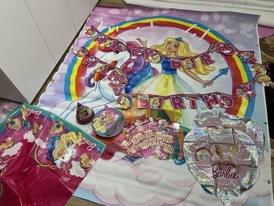 Vand banner 1,90 x 1,60 Barbie