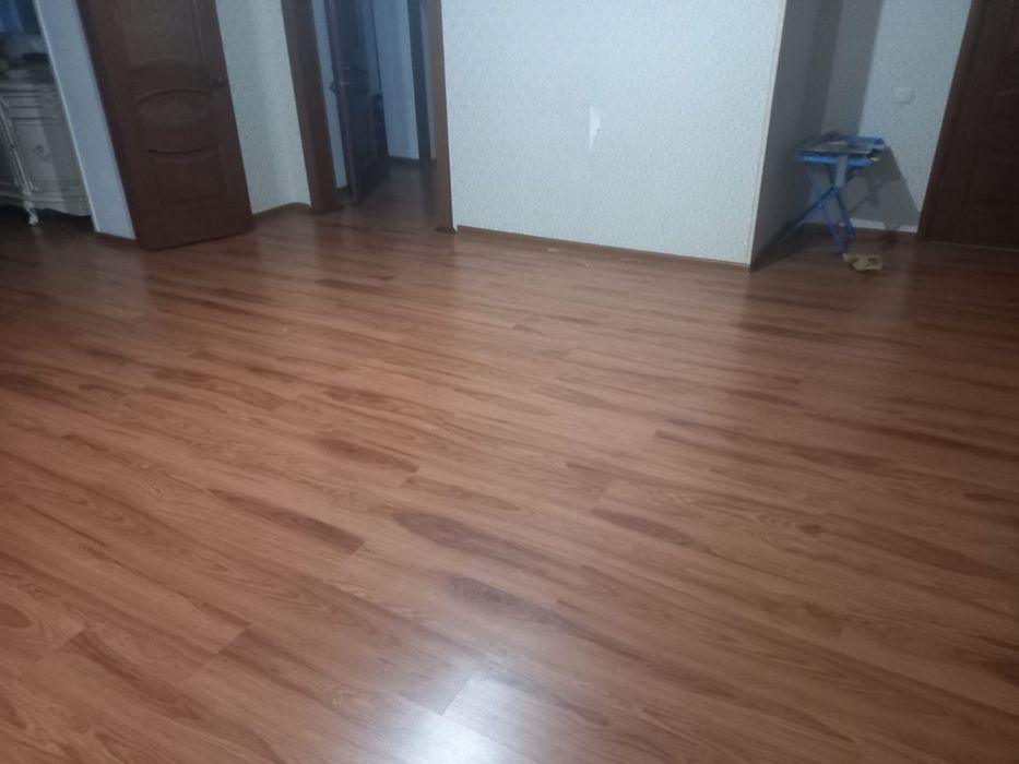 Ламинат, плинтус