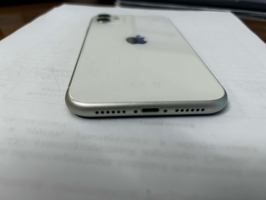 Продам iphone 11 в идеальном состоянии