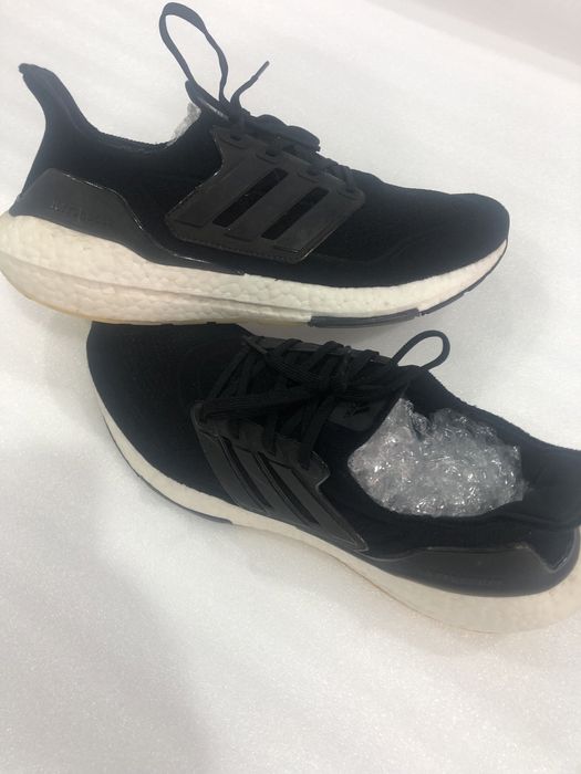 Маратонки  Adidas ultra boost