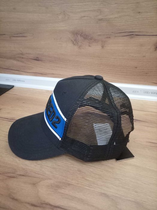 Лятна шапка Dsquared Dsq D2