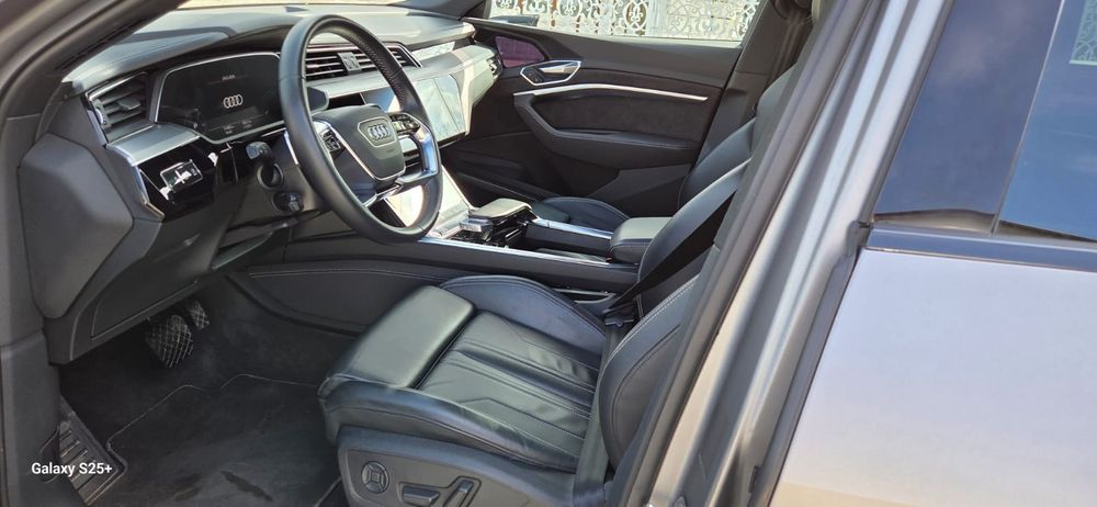 Audi E-tron Model deosebit
