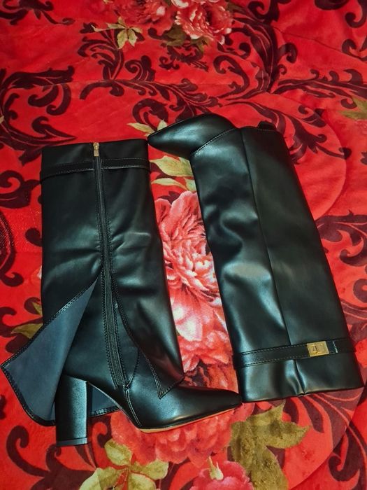 Cizme cu toc (piele) nr 35