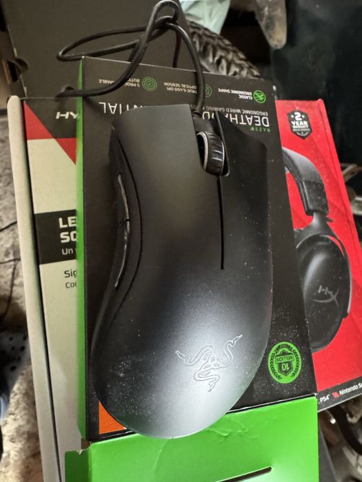 Геймърска мишка Razer Deathadder Essential 2г гаранция