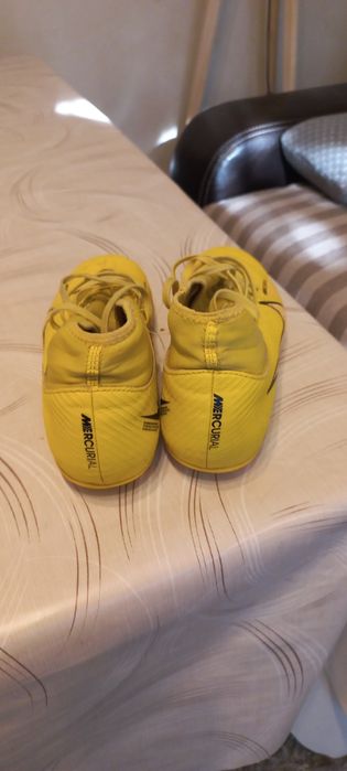 Футболни обувки nike mercurial