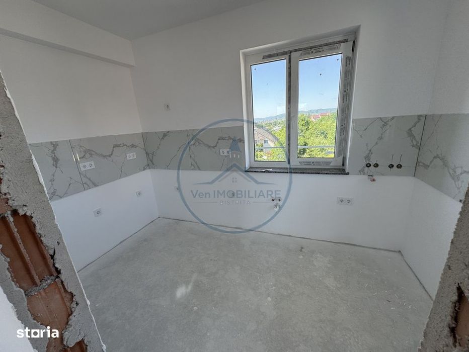Apartament 3 camere / 2 bai / 95 MP / etaj 2/  parcare + boxa / ZONA