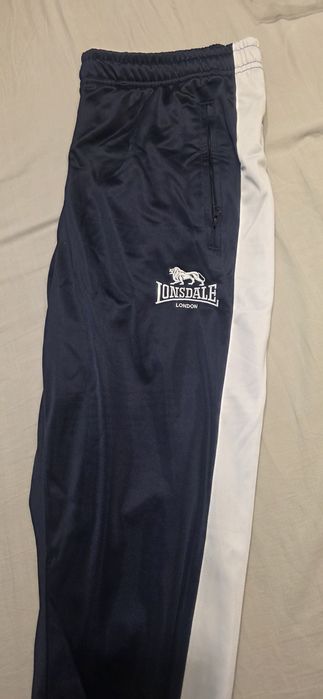 pantaloni de trening