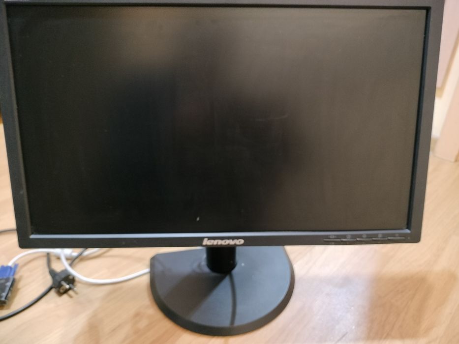 Monitor Lenovo, picior reglabil