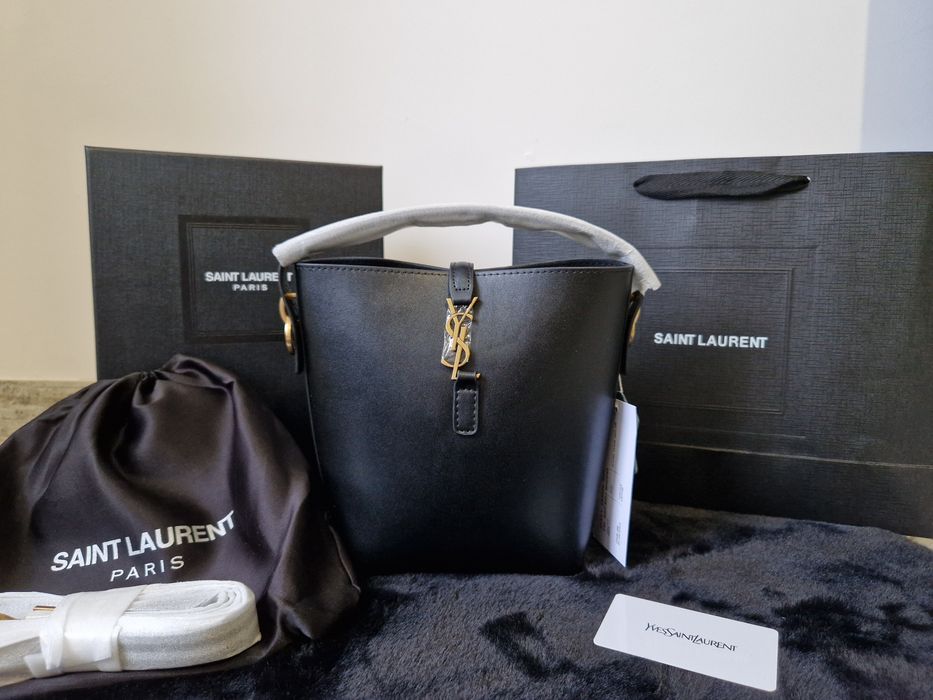 YSL Saint Laurent Le 37 Small Bucket Black
