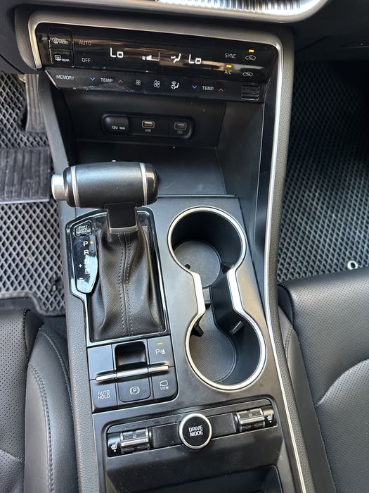 Kia K5 2023y Bez Lyuk sotiladi adres: Buxoro sh