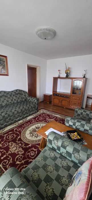 Proprietar vând apartament, cf.1 semidecomandat