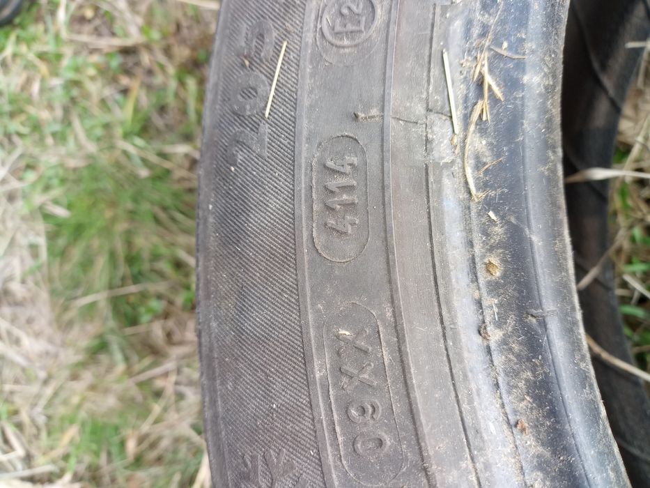 Комплект от 4 броя зимни гуми