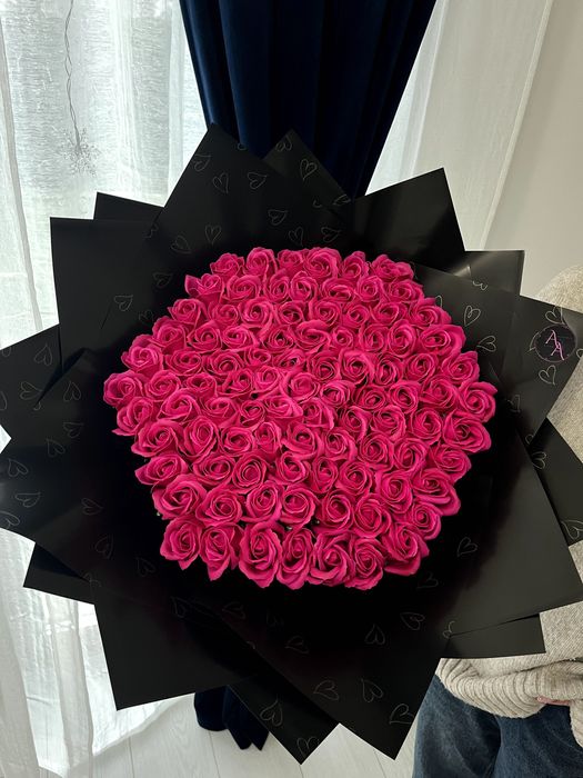 Buchet 101 trandafiri sapun/ initiala stotch glitter sclipici cadou