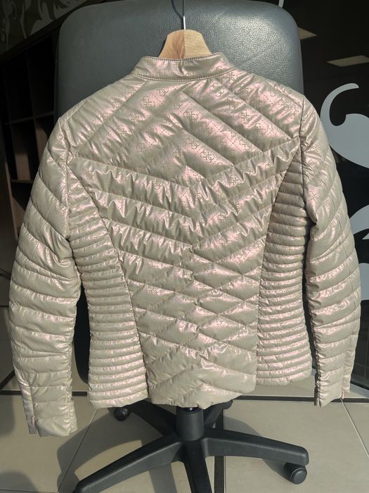 Дамско яке Guess