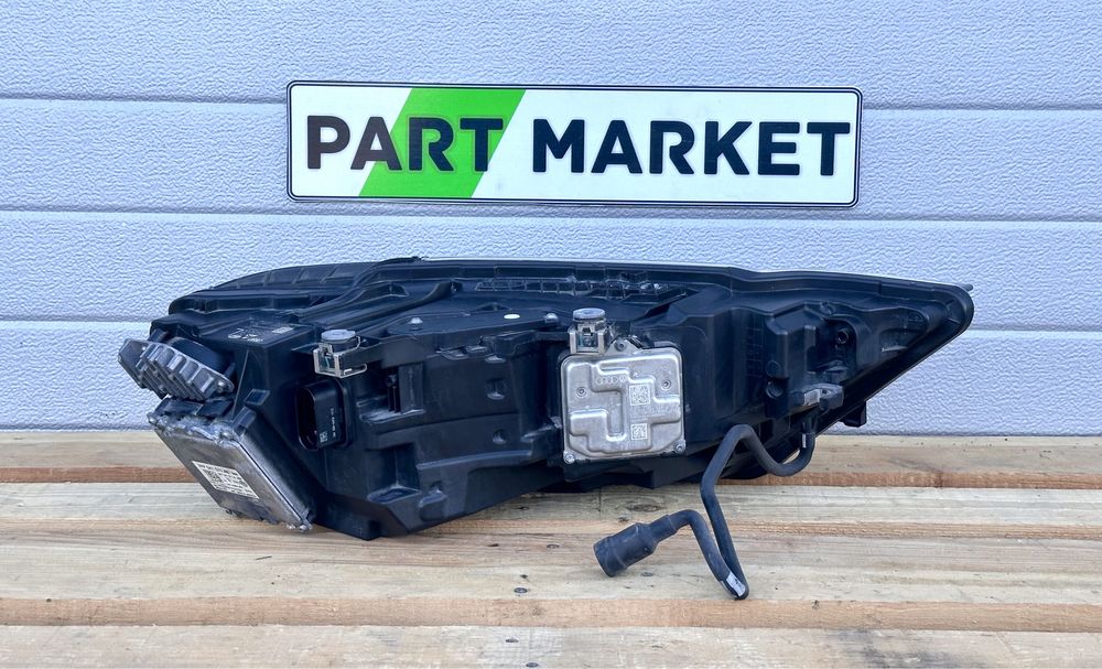 Ляв фар AUDI A8 D5 4N0941033B